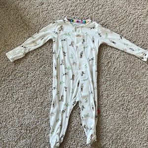 Magnetic me sleeper 0-3 months 8-12 lbs